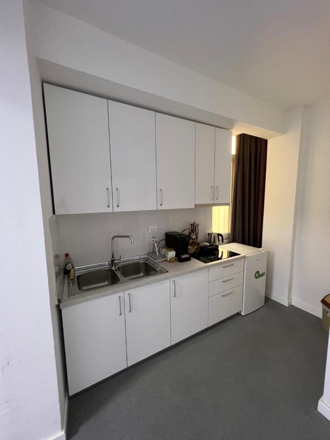 Skenderbej Rooms ティラナ エクステリア 写真